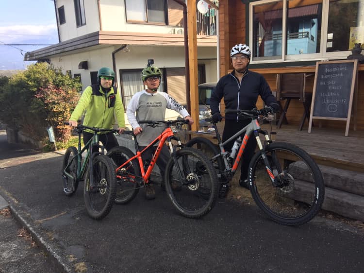 自転車の事はさっぱりわからないけれどなんかカッコイイね。